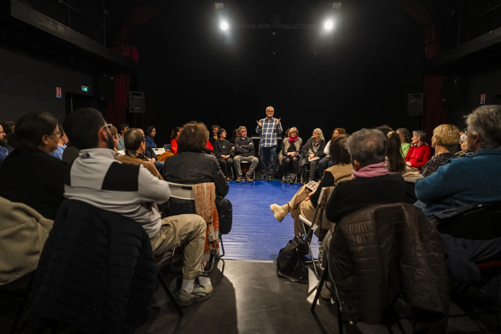 Captation photo, conférence-débat en salle de théâtre